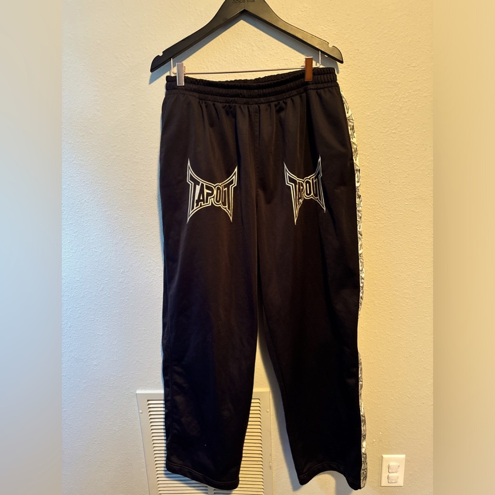 TAPOUT Track pants